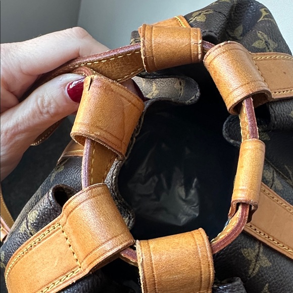 🤎Authentic Louis Vuitton Brown Monogram Canvas Randonnée GM Bucket Sling Bag🤎 - Picture 9 of 16